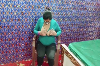 Chạm mặt và nện em nhân viên sau khi làm quen